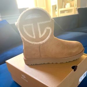 Brand New UGG X TELFAR